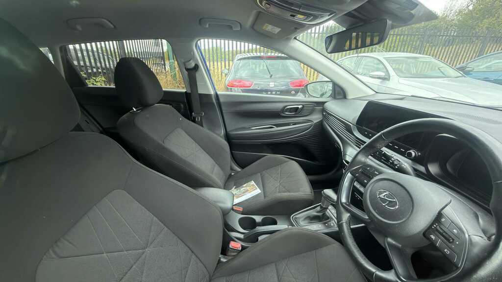 Hyundai Bayon 1.0 Tgdi 48V Mhev Premium Dct 2023 Blue #3