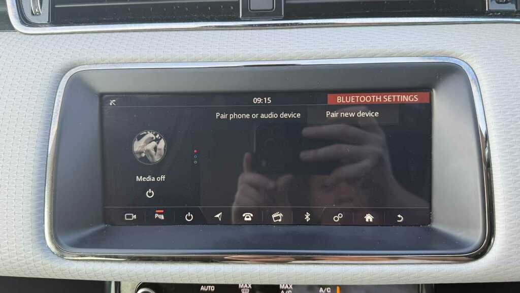 Land Rover Range Rover Evoque 2.0 D150 R-dynamic S 2Wd 2020 Silver #2
