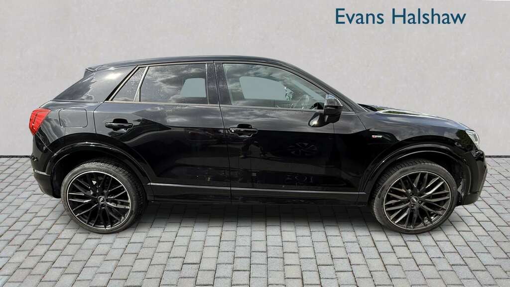 Audi Q2 35 Tfsi Black Edition S Tronic 2019 Black #5