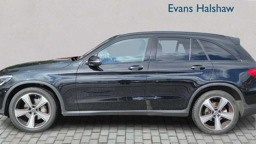Mercedes-Benz GLC Class 250 4Matic Urban Edition 9G-tronic 2019 Black #3