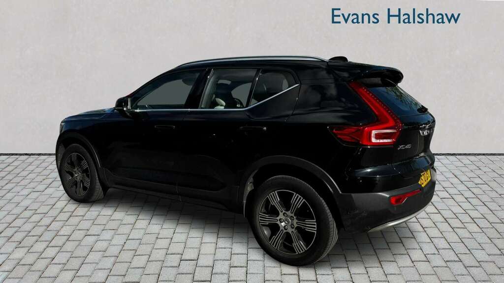 Volvo XC40 1.5 T3 163 Inscription Geartronic 2020 Black #4