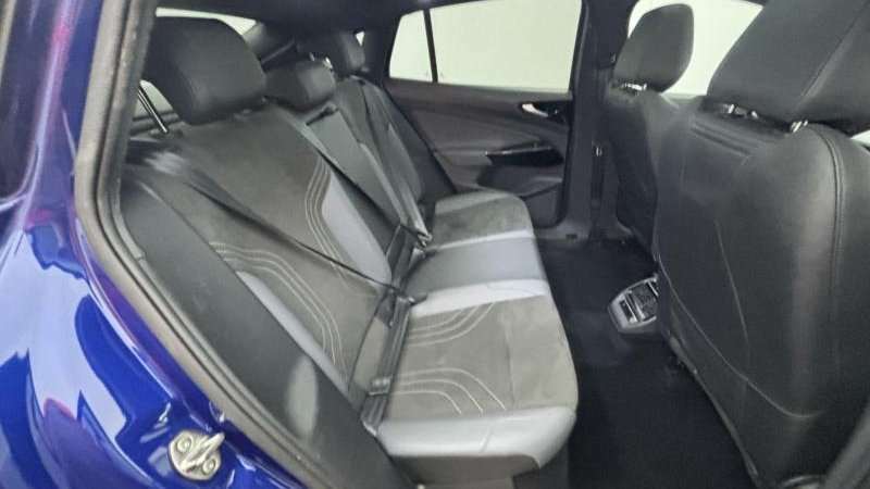 Volkswagen ID.5 128Kw Style Pro 77Kwh 2023 Blue #3