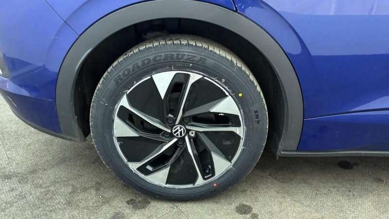 Volkswagen ID.5 128Kw Style Pro 77Kwh 2023 Blue #4