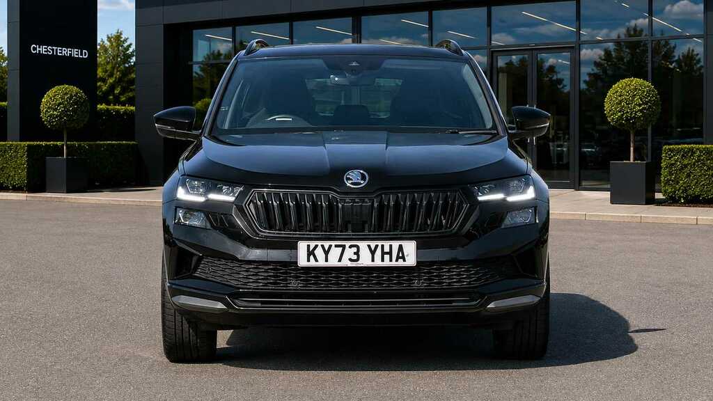 Skoda Karoq 1.5 Tsi Sportline Dsg 2023 Black #4
