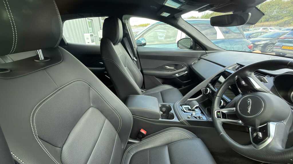 Jaguar E-Pace 1.5 P300e R-dynamic Se 2023 Grey #3