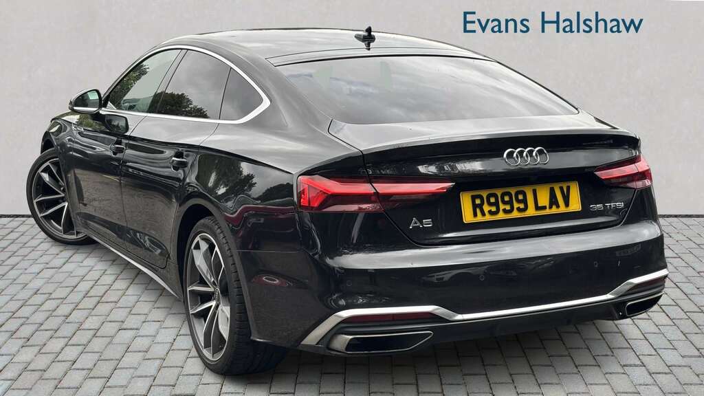 Audi A5 35 Tfsi S Line S Tronic 2023 Black #3