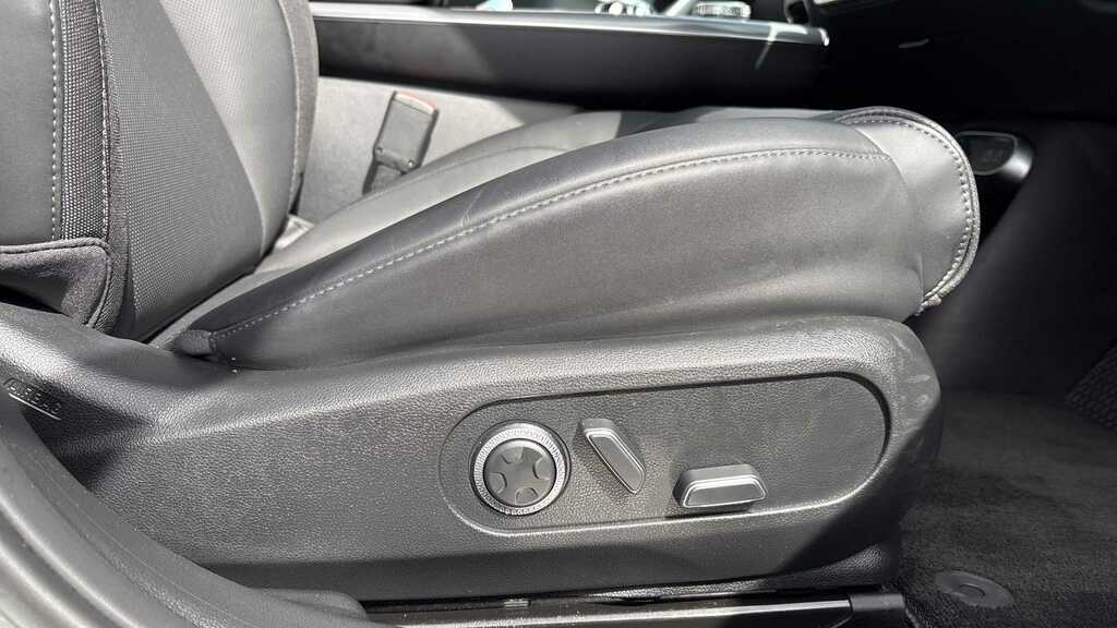 Genesis GV60 Premium Red #25