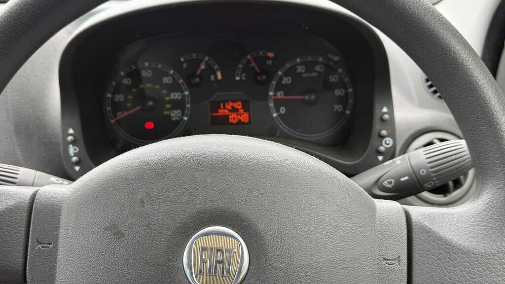 Fiat Panda 1.1 Active Eco Red #12