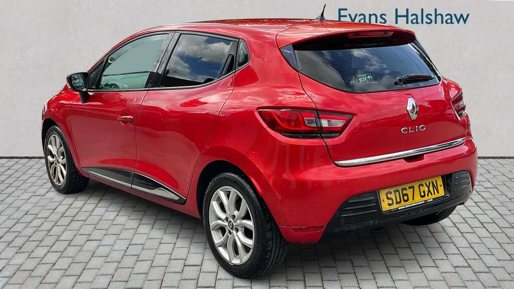 Renault Clio 1.2 16V Dynamique Nav 2017 SD67GXN Red #2