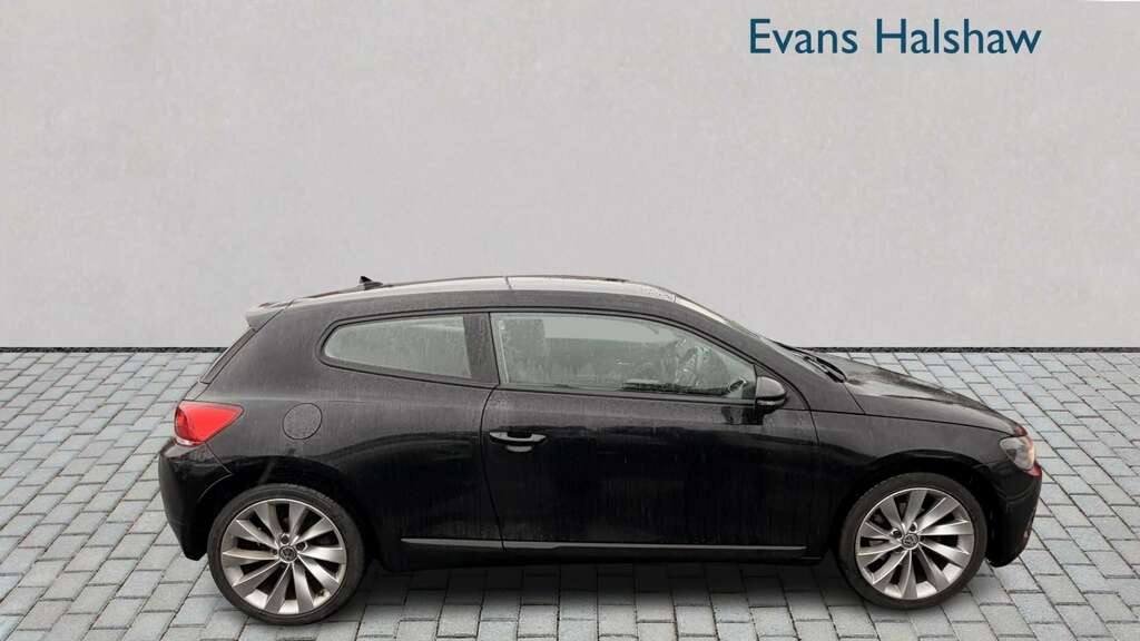 Volkswagen Scirocco 2.0 Tdi Bluemotion Tech Nav 2014 Black #3