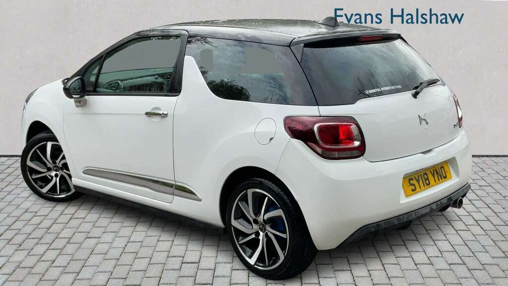 DS DS 3 1.2 Puretech 82 Connected Chic 2018 White #2