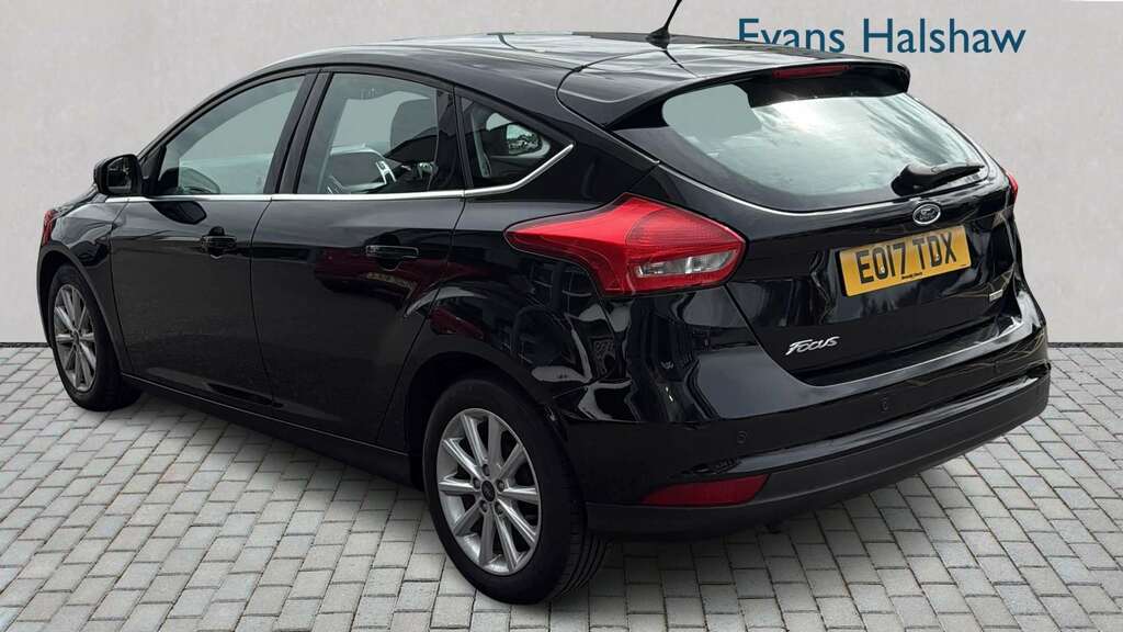 Ford Focus 1.0 Ecoboost 125 Titanium Navigation 2017 EO17TDX #2