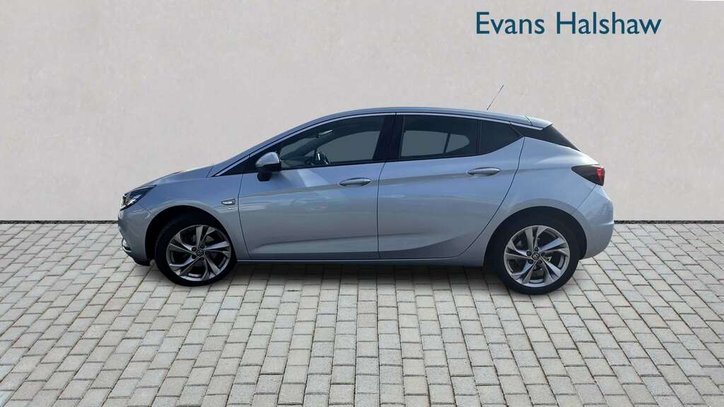 Vauxhall Astra Griffin White #4