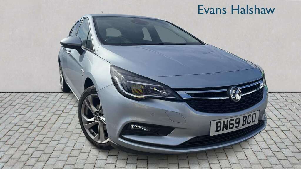 Vauxhall Astra Griffin White #1