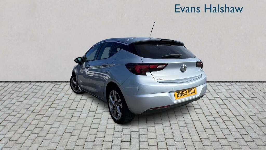 Vauxhall Astra Griffin White #5
