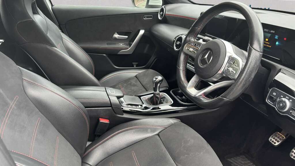 Mercedes-Benz A Class A200 Amg Line 2020 MV20FET White #3