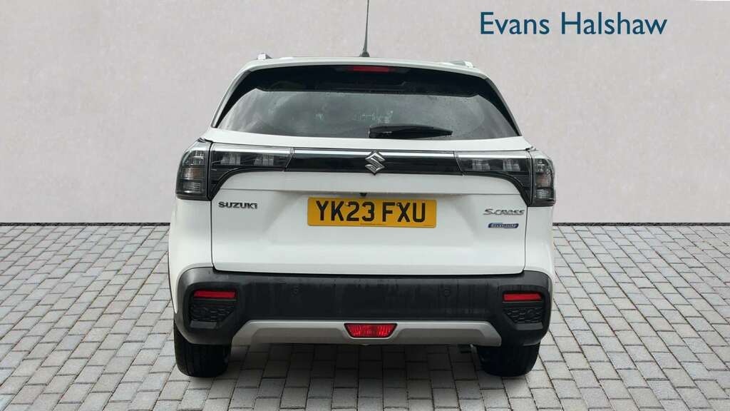Suzuki S Cross 1.4 Boosterjet 48V Hybrid Ultra Allgrip 2023 White #5