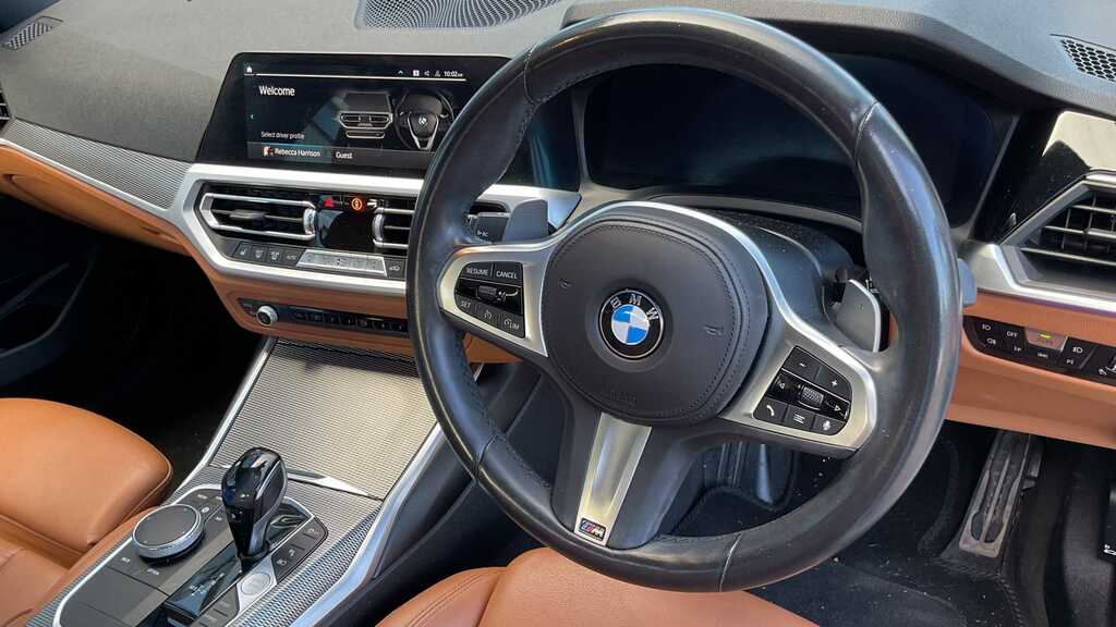 BMW 3 Series 330E M Sport 2019 LB69GCV White #6