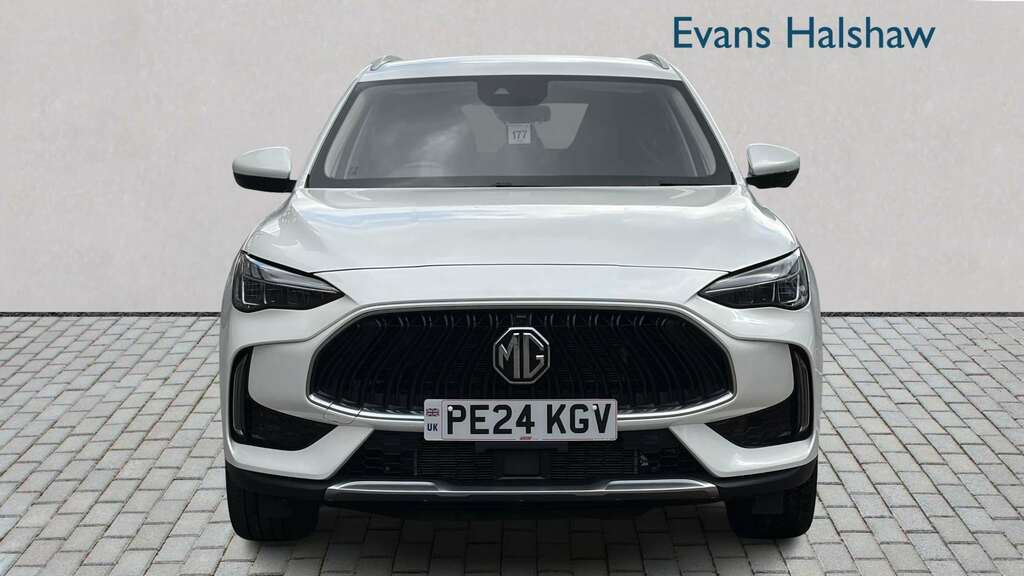 MG HS 1.5 T-gdi Phev Trophy 2024 White #3