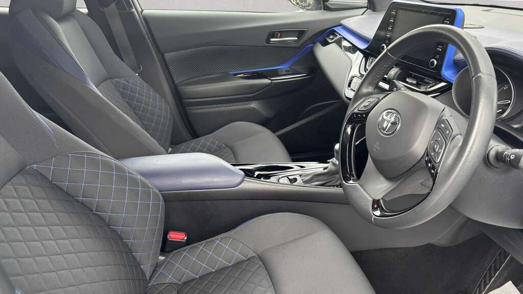 Toyota C-Hr 2.0 Hybrid Dynamic Cvt 2020 Grey #3