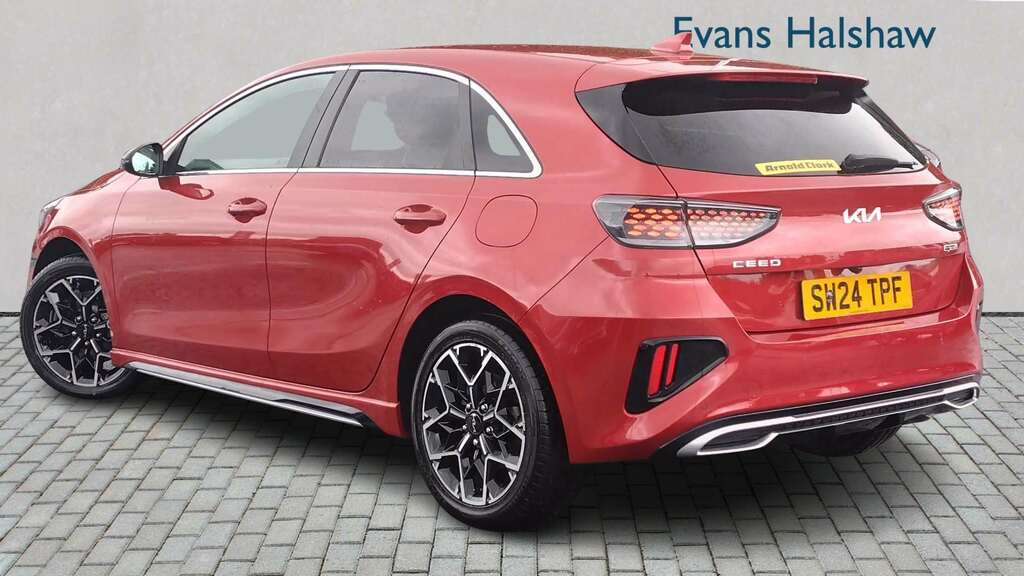 Kia Ceed 1.5T Gdi Isg 138 Gt-line Dct 2024 SW24TPF Red #2