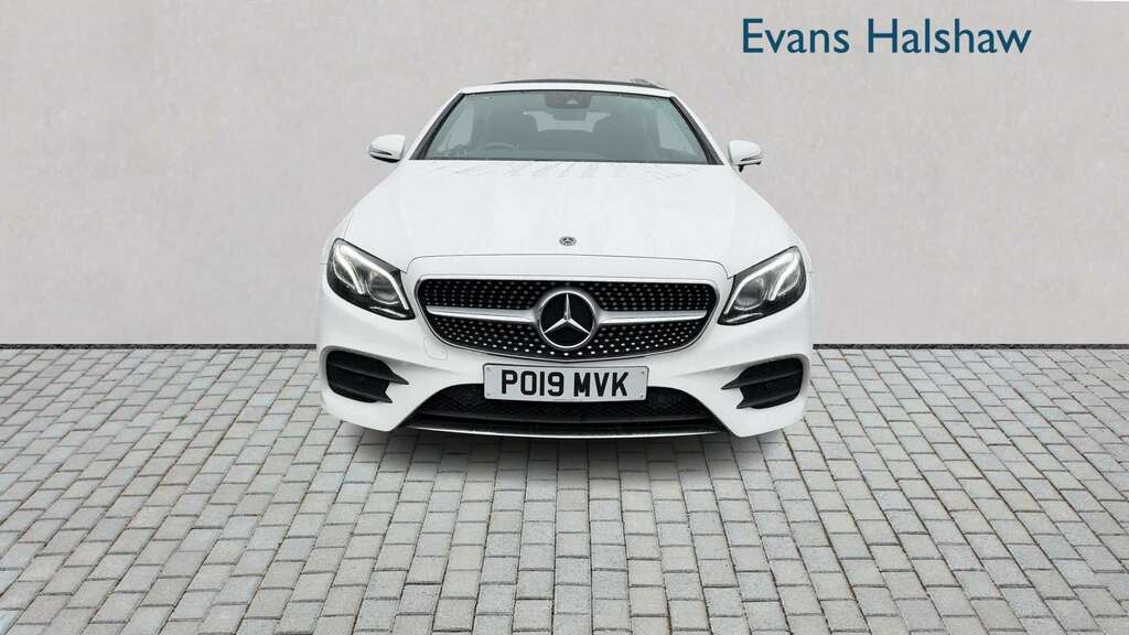 Mercedes-Benz E Class E300 Amg Line Premium Plus 9G-tronic 2019 PO19MVK White #2