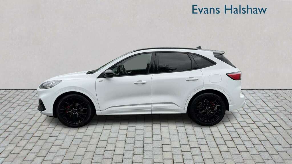 Ford Kuga 1.5 Ecoboost 150 Black Package Edition 2023 White #4