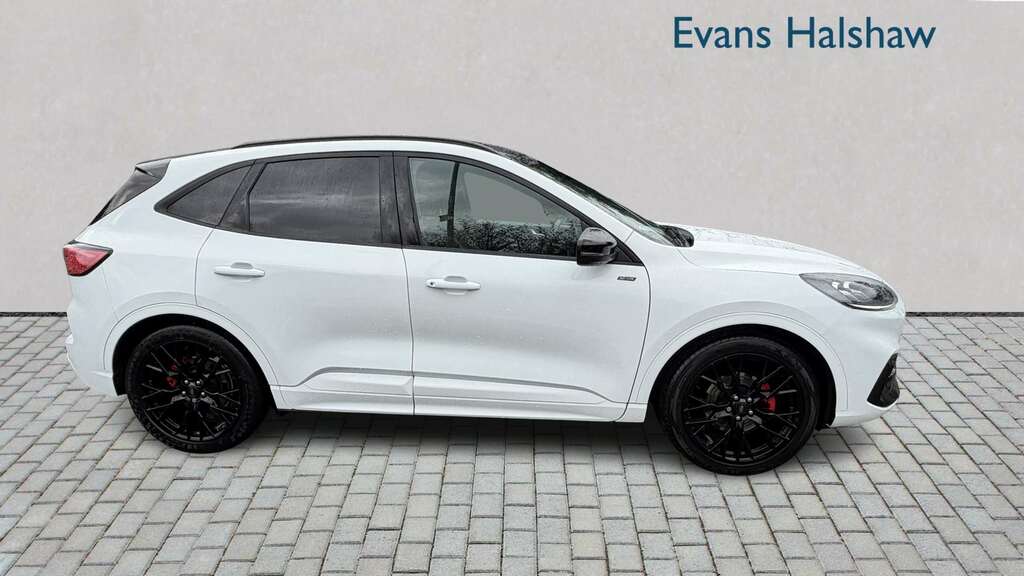 Ford Kuga 1.5 Ecoboost 150 Black Package Edition 2023 White #2