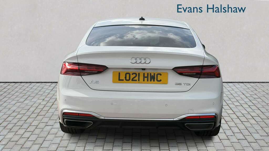 Audi A5 35 Tdi S Line S Tronic 2021 LO21HWC White #4