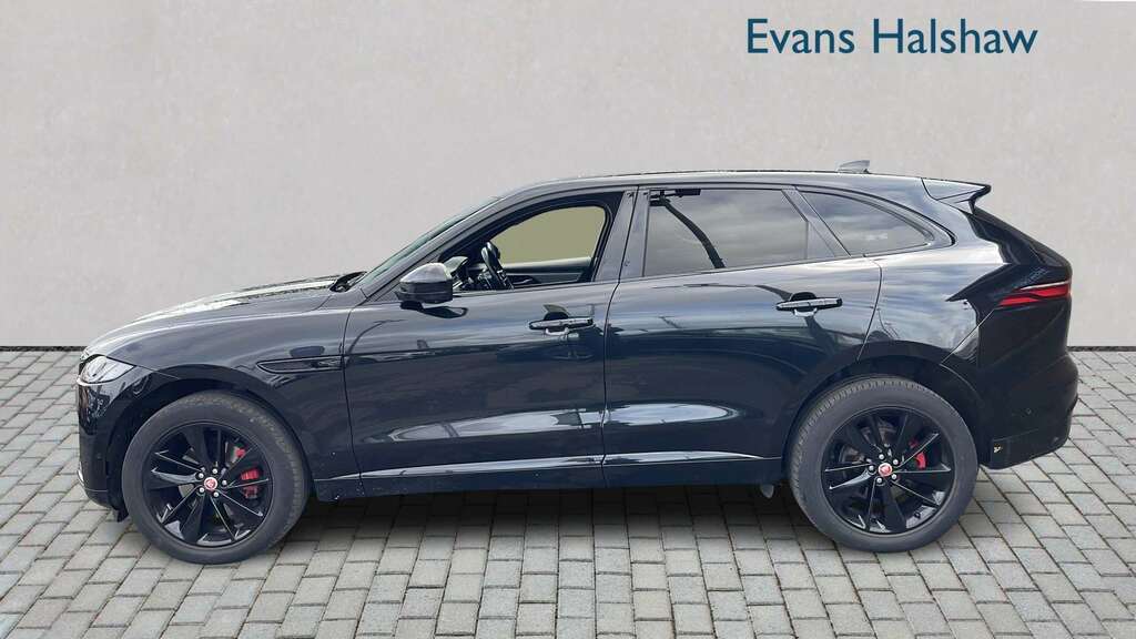 Jaguar F-Pace 2.0 D200 R-dynamic Se Awd 2021 Black #3