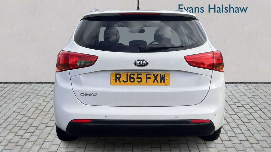 Kia Ceed 1.4 Sr7 2015 RJ65FXW White #4