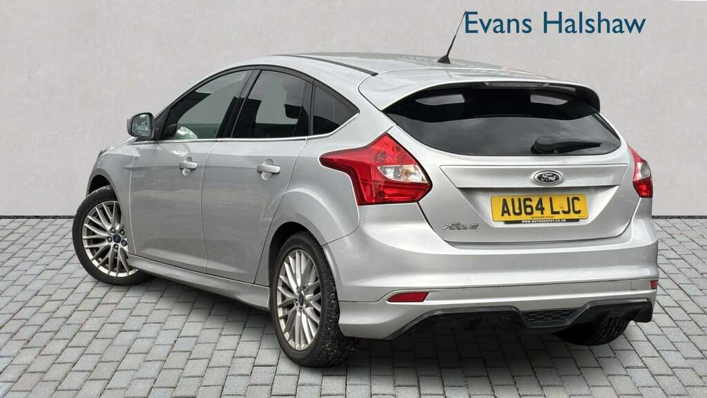 Ford Focus 1.6 Tdci 115 Zetec S 2014 AU64LJC Silver #2