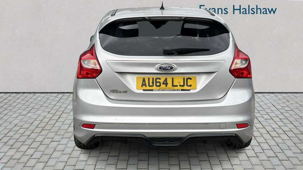 Ford Focus 1.6 Tdci 115 Zetec S 2014 AU64LJC Silver #3