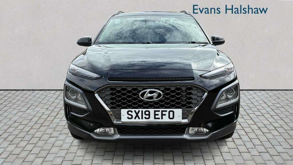 Hyundai Kona 1.6 Gdi Hybrid Premium Dct Hatchback Red #2