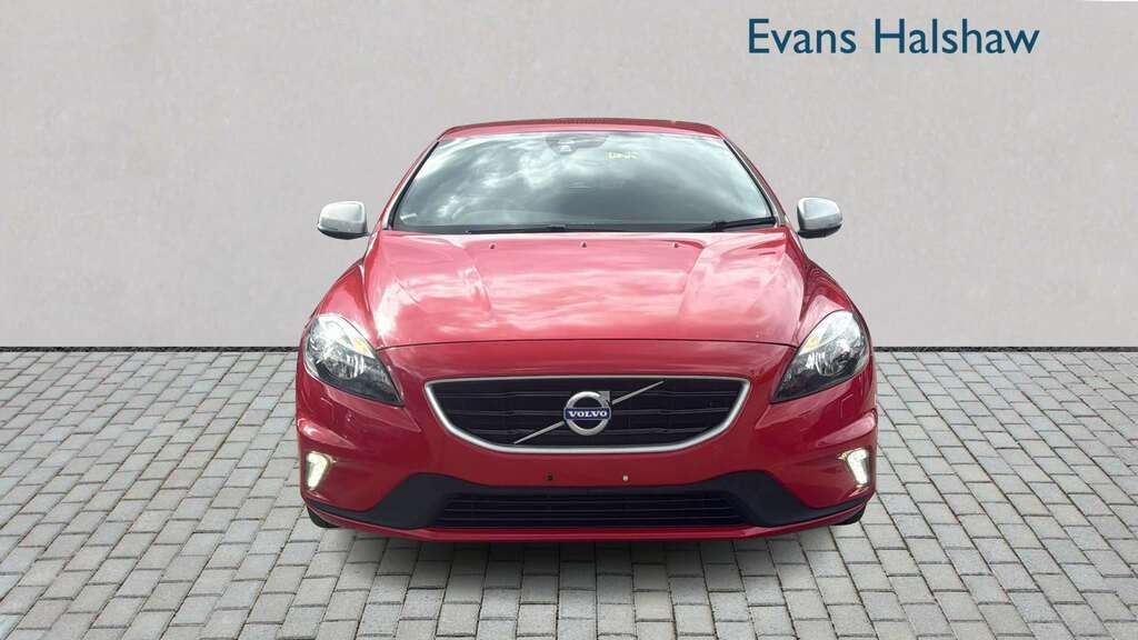 Volvo V40 T2 122 R Design 2015 Red #6