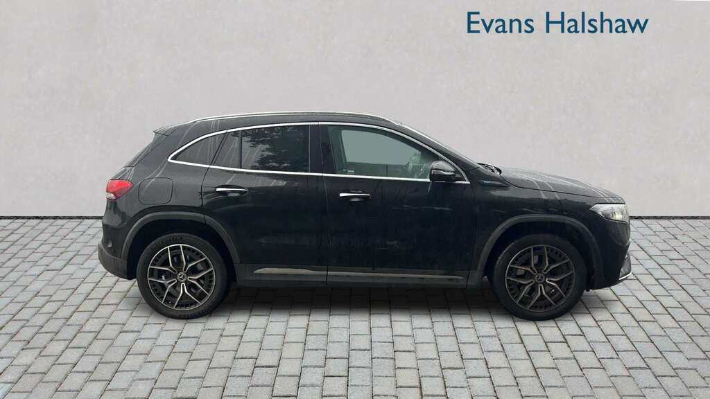 Mercedes-Benz EQA 250 140Kw Amg Line 66.5Kwh 2021 Black #2