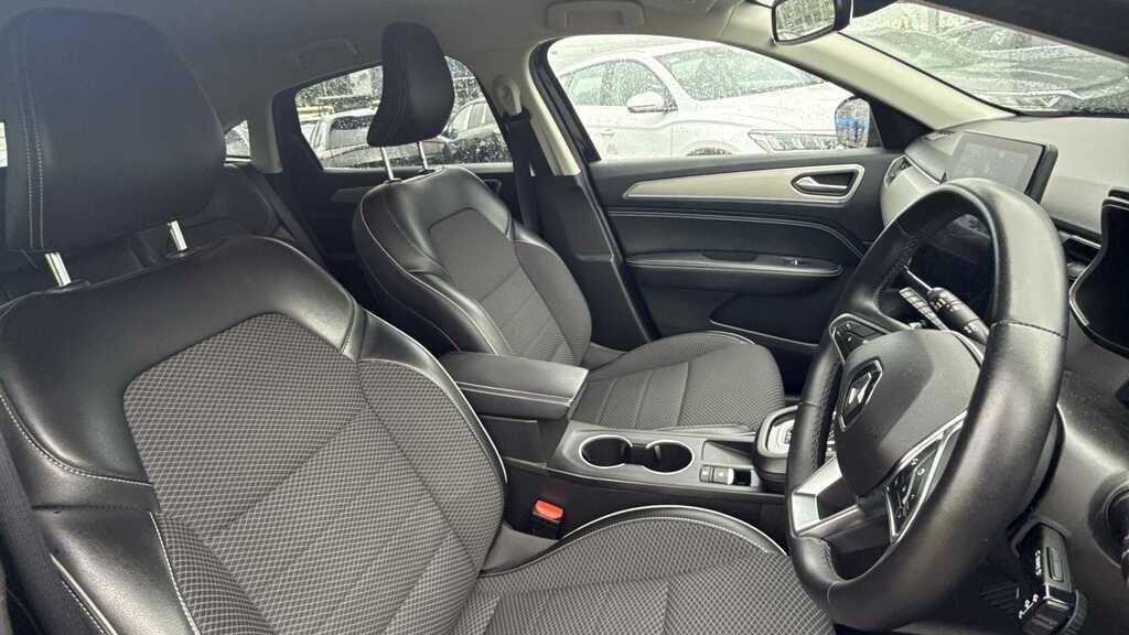 Renault Arkana 1.6 E-tech Full Hybrid 145 Techno 2023 Black #3