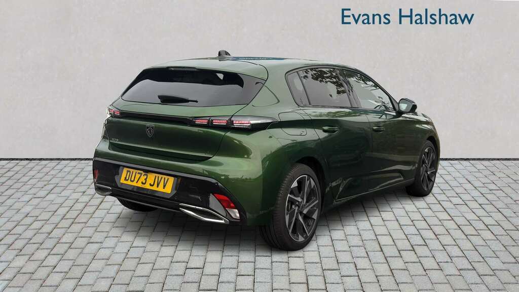 Peugeot 308 1.2 Puretech Allure Premium Eat8 2023 Green #2