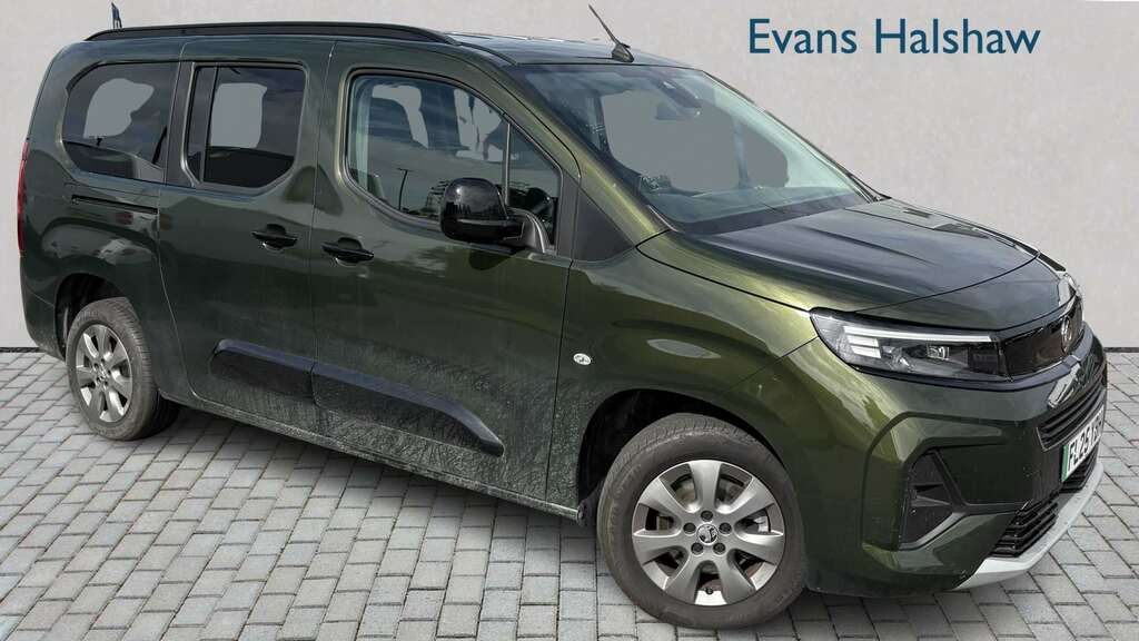 Vauxhall Combo-e Life 100Kw Ultimate XL 52Kwh 2025 Green