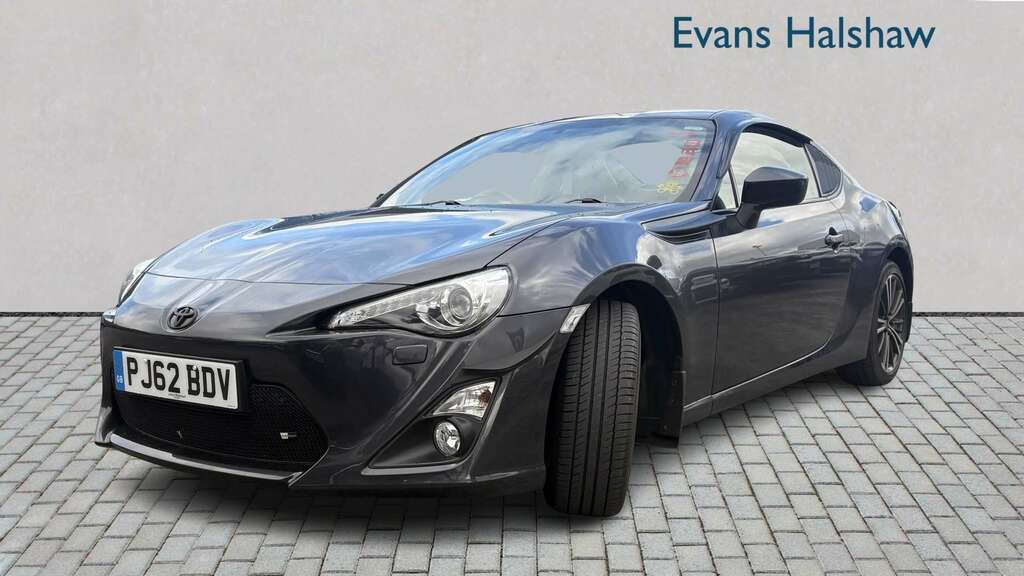 Toyota GT86 2.0 D-4s 2012 Grey #2