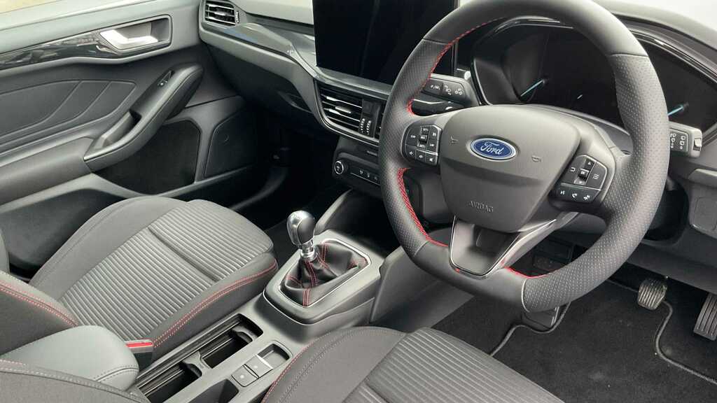 Ford Focus 2.3 Ecoboost St Black #8