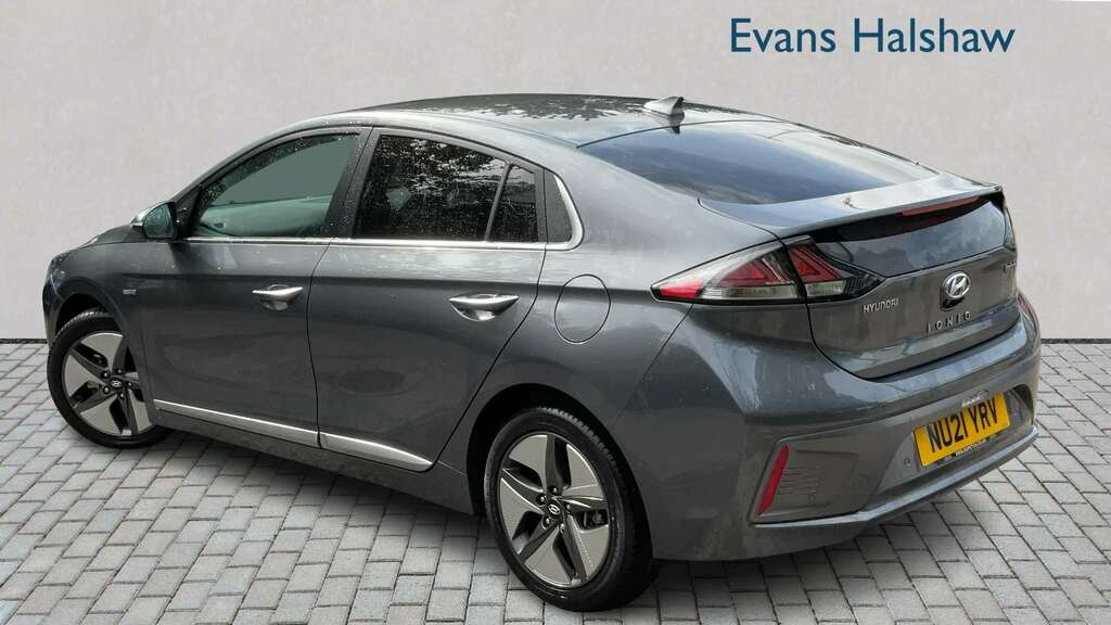 Hyundai Ioniq 1.6 Gdi Hybrid Premium Se Dct 2021 Grey #2