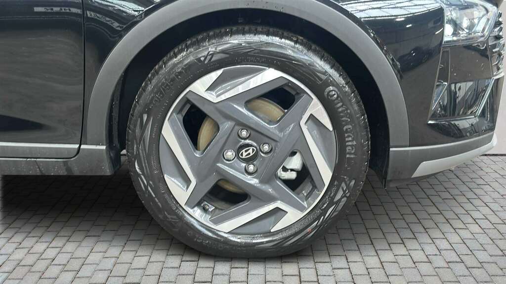 Hyundai Bayon 1.0 Tgdi 90 Tech Line Dct 2026 Black #6