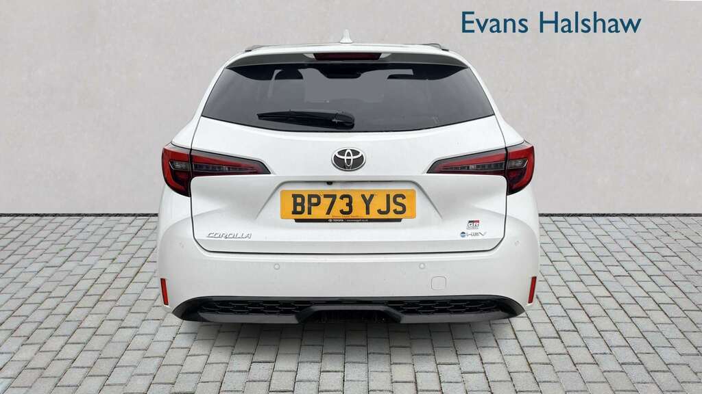 Toyota Corolla 1.8 Hybrid Gr Sport Cvt 2024 White #3