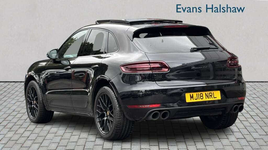 Porsche Macan Gts Pdk 2018 Black #2