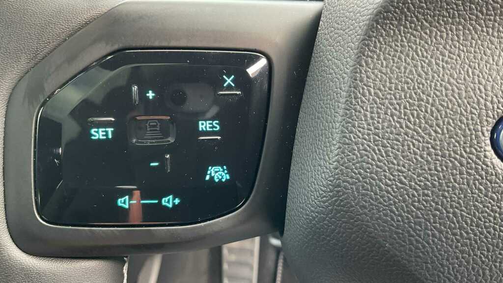 Ford Explorer 210Kw Select 77Kwh Black #27