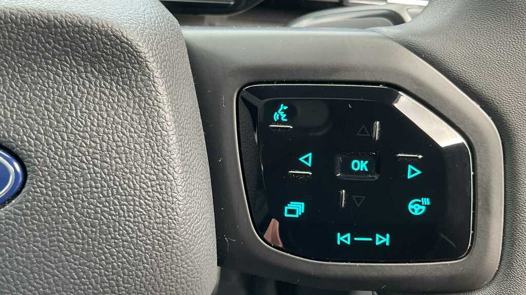 Ford Explorer 210Kw Select 77Kwh Black #28
