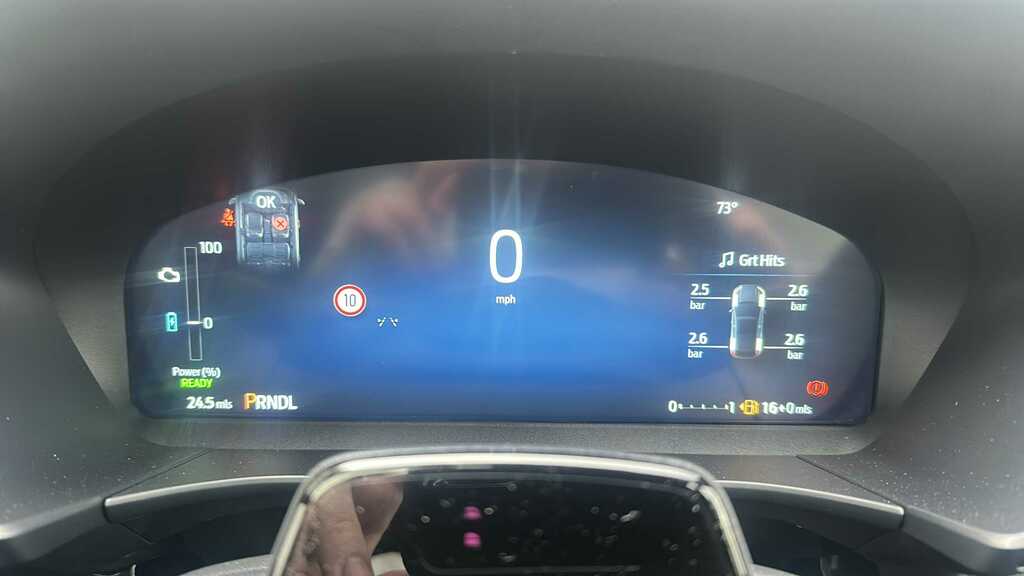 Ford Kuga Sound Edition Silver #10