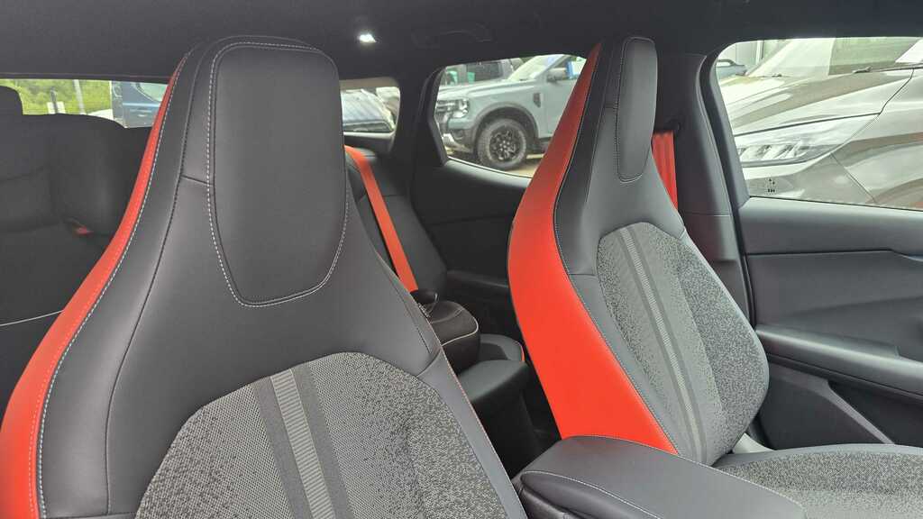 Ford Explorer Extended Range 77Kwh Premium Suv White #17