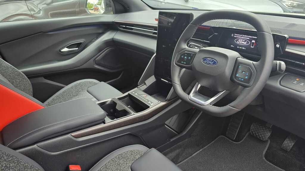 Ford Explorer Extended Range 77Kwh Premium Suv White #16